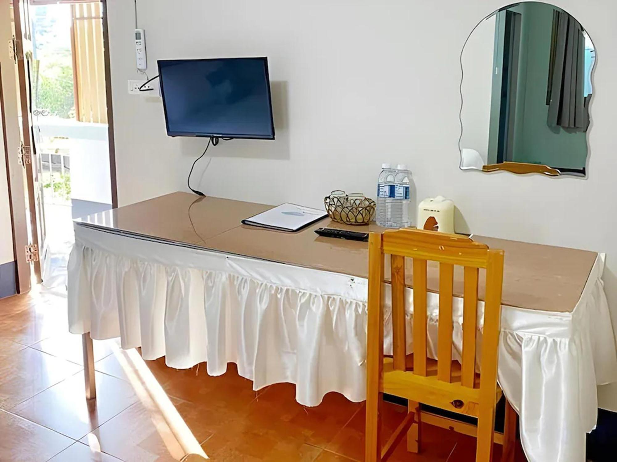 Baan Nuk Anong Hotel Chiang Rai Exterior photo
